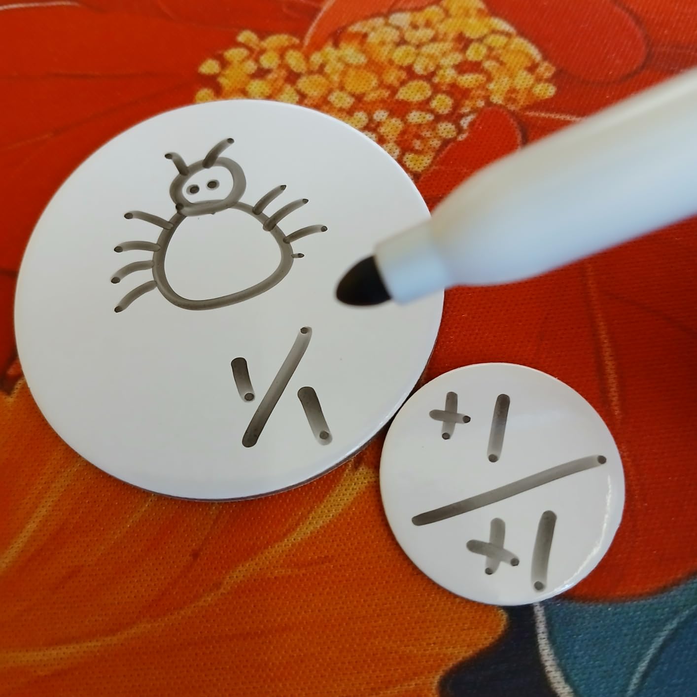 Futhark 100 Dry Erase Tokens for DND – Reusable RPG Tokens in 2 Sizes for Combat Tracking, Initiative, Conditions, and Effects – Reusable Circle Markers for Tabletop Board Games Accessories (100 PCS)